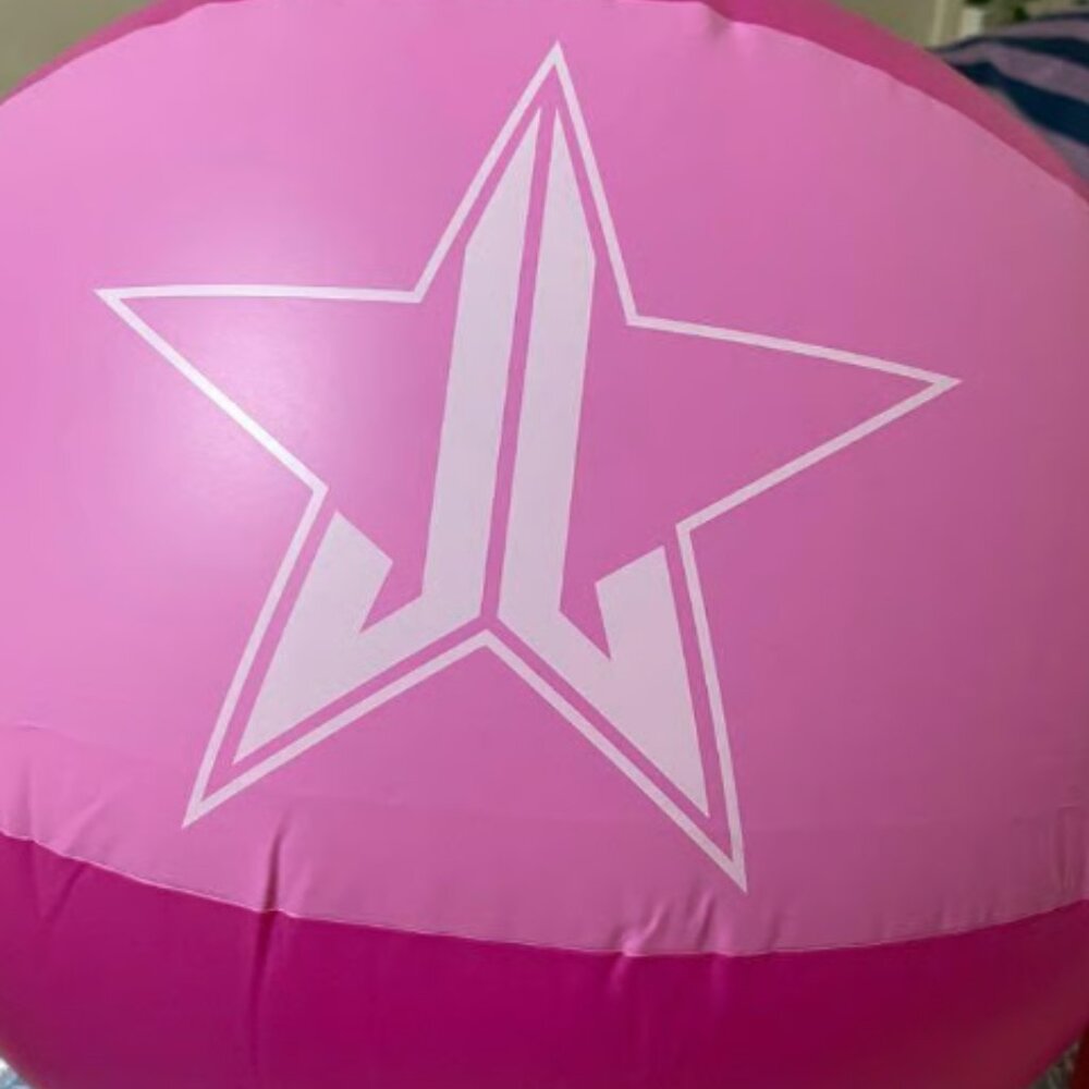 Jeffree Star Cosmetics - Pink Inflatable Beach Pool Ball - NEW